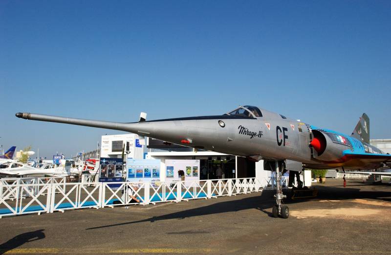P27 Mirage Iv N2005 233n17 0001