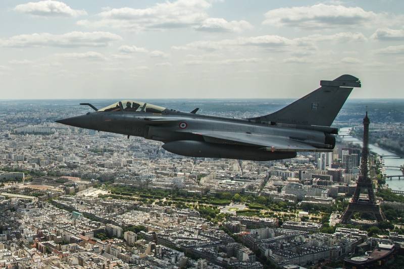 Rafale 10