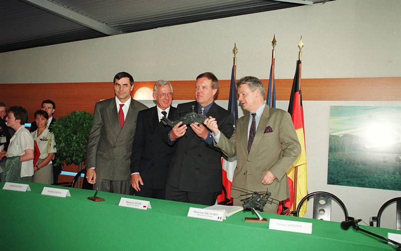 P8 Signature Mou Industrialisation Tigre 30 Juin 1995