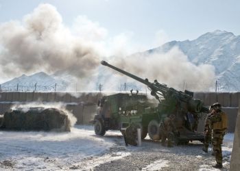 Tir depuis une base opérationnelle avancée (Afghanistan)