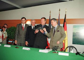 P8 Signature Mou Industrialisation Tigre 30 Juin 1995